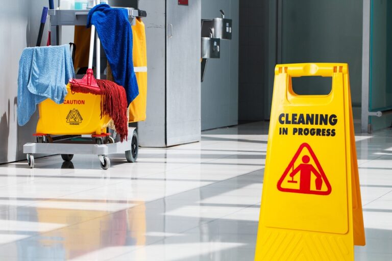 How To Choose The Right Commercial Cleaning Service For Your Business Commercial Cleaning Service For Your Business