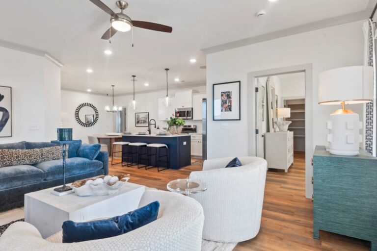 What Makes Custom Homes More Adaptable For Growing Families Makes Custom Homes More Adaptable For Growing Families